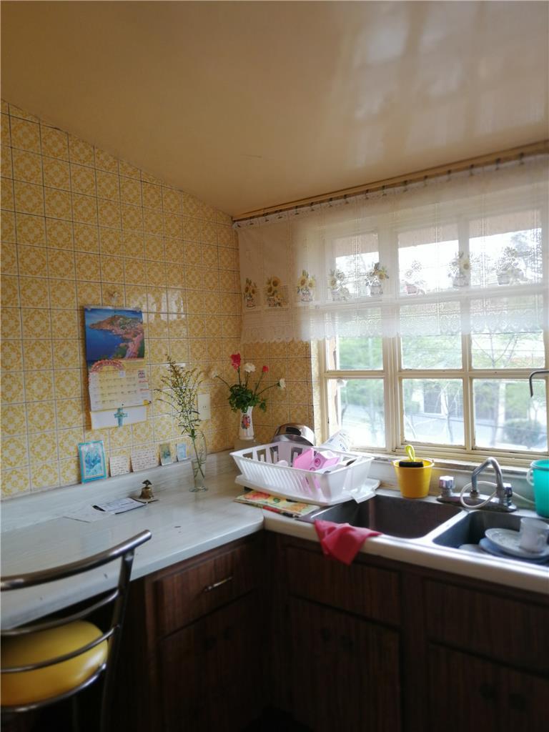 EXCELENTE Y CÓMODA CASA SOLA EN LA HERRADURA | Catálogo de Inmuebles